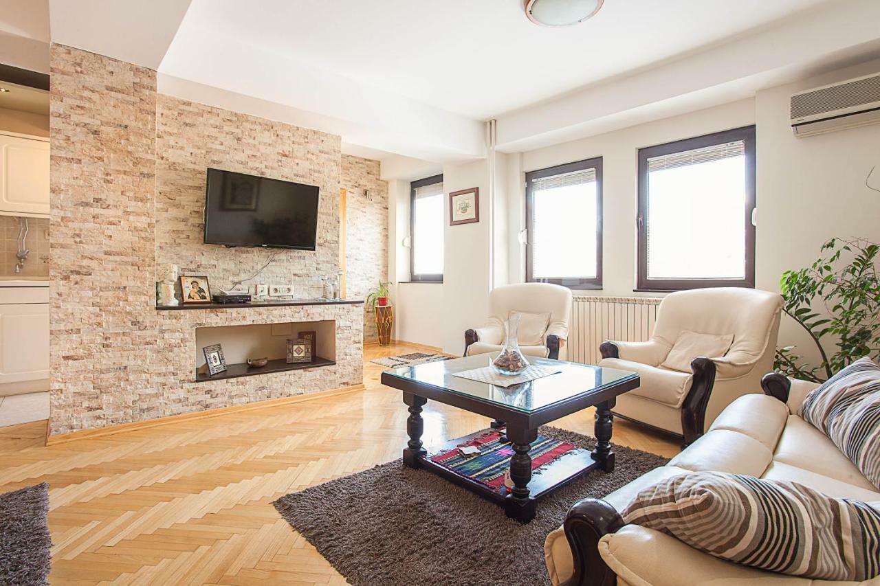 White Apartment Scopia Exterior foto